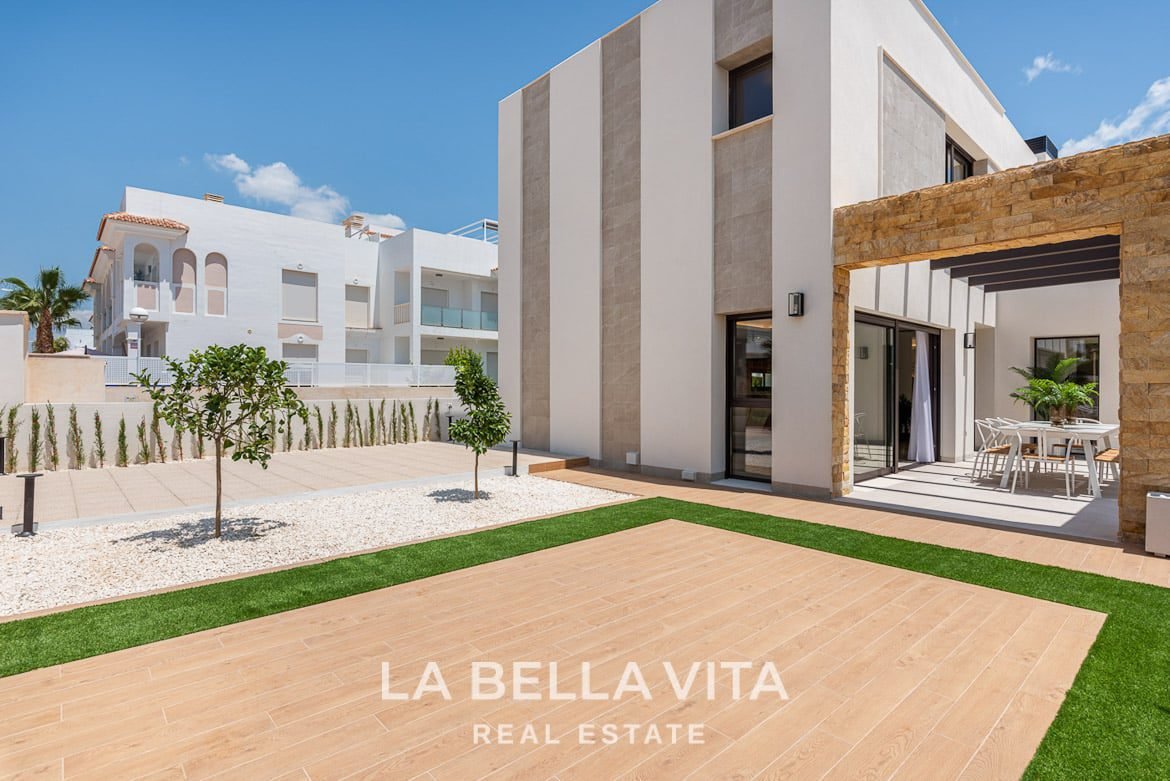 Excellent Luxury new build Property with Private Pool for sale, Ciudad Quesada, Alicante