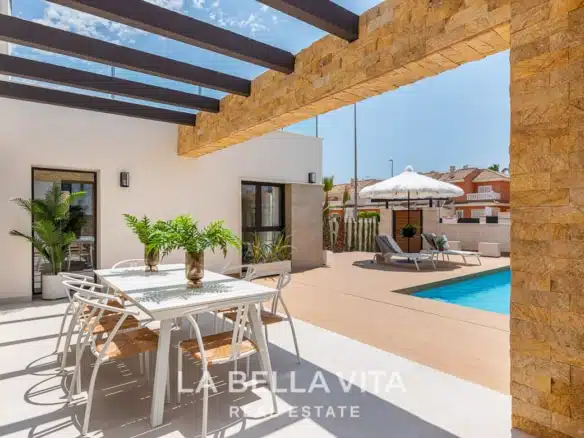 Excellent Luxury new build Property with Private Pool for sale, Ciudad Quesada, Alicante