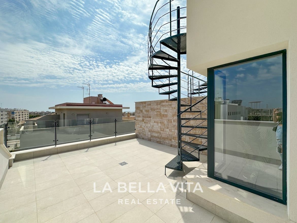 New Build properties with private pool for sale in Guardamar del Segura, Alicante
