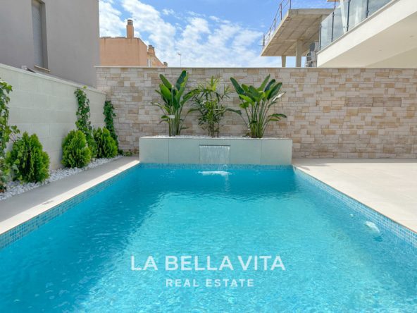 New Build properties with private pool for sale in Guardamar del Segura, Alicante