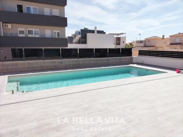 Modern Luxury Property with pool by the sea for sale in Torrevieja