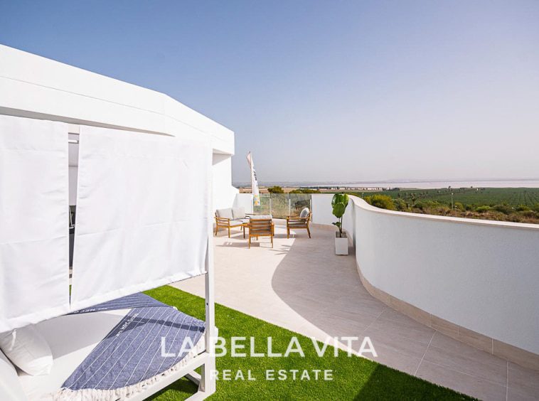 New Build Houses with Private Pool for sale in Los Balcones, Torrevieja