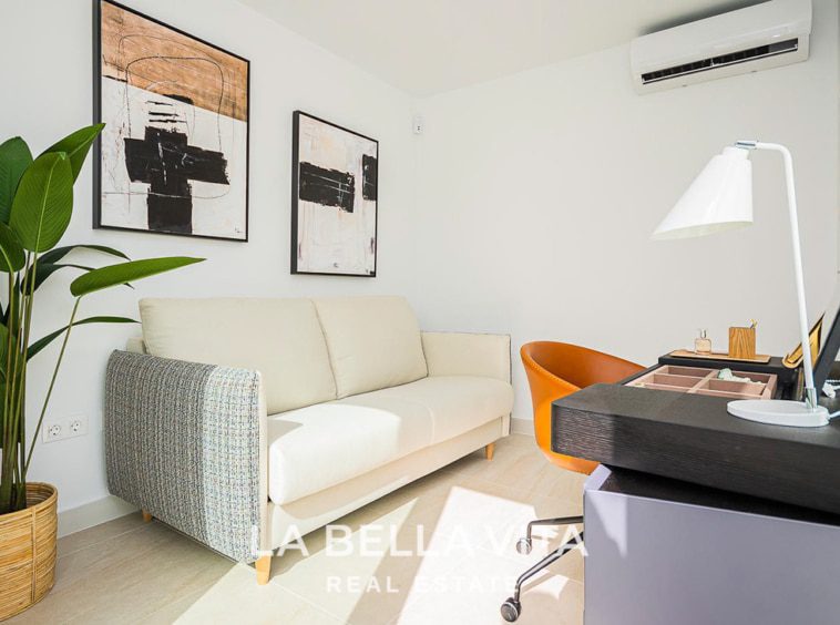 New Build Houses with Private Pool for sale in Los Balcones, Torrevieja