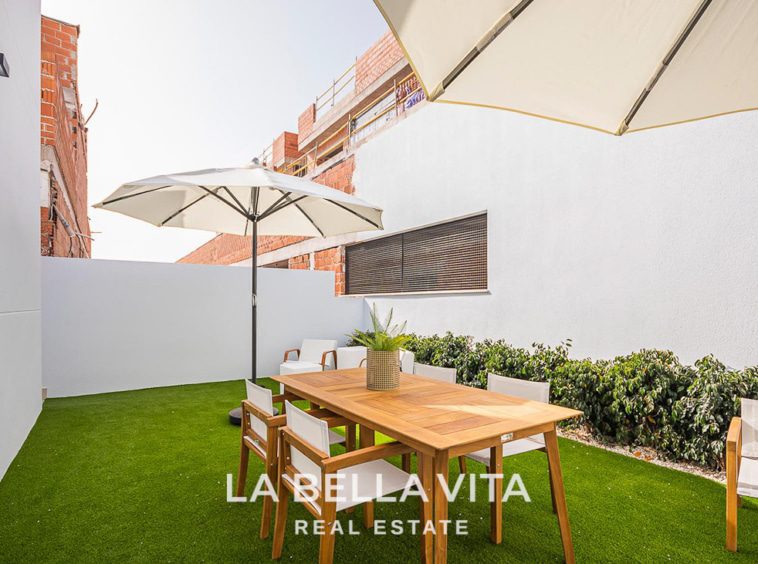 New Build Houses with Private Pool for sale in Los Balcones, Torrevieja