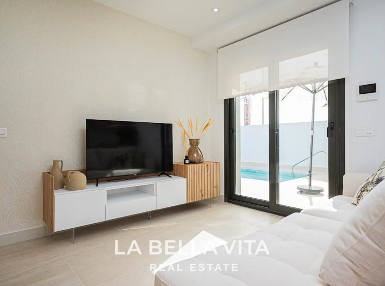 New Build Houses with Private Pool for sale in Los Balcones, Torrevieja