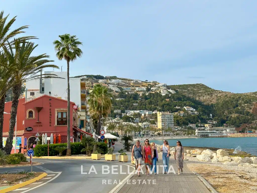 Луксозна вила ново строителство за продажба в Javea, Коста Бланка Север