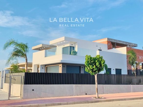 New Build Properties with private pool for sale in Daya Nueva, Costa Blanca