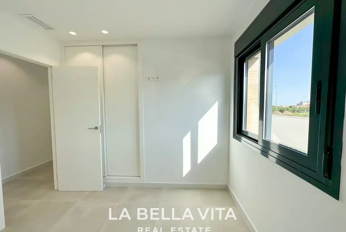 New Build Property with pool for sale in Daya Nueva, Costa Blanca South