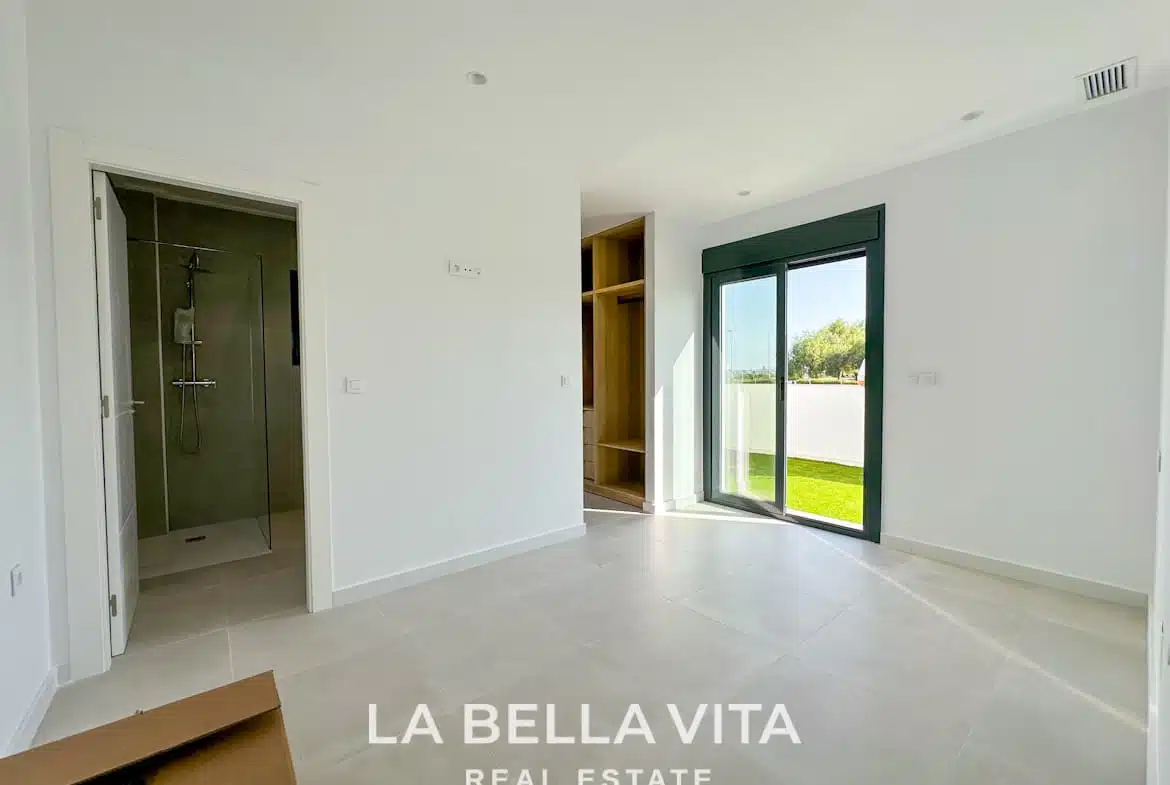 New Build Property with pool for sale in Daya Nueva, Costa Blanca South