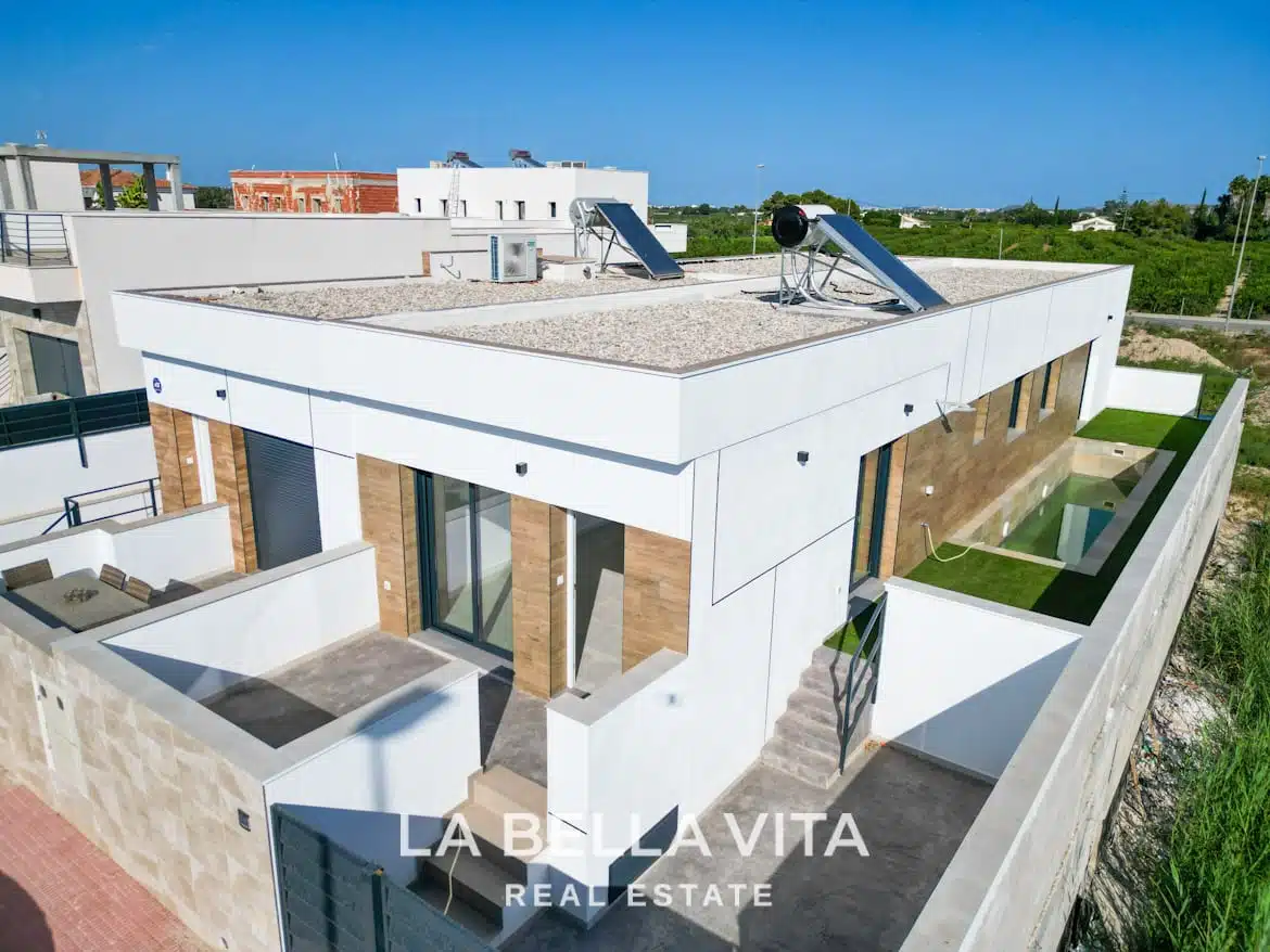 New Build Property with pool for sale in Daya Nueva, Costa Blanca South