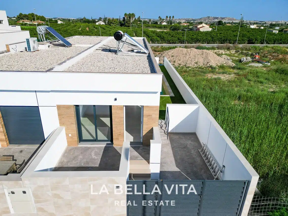 New Build Property with pool for sale in Daya Nueva, Costa Blanca South