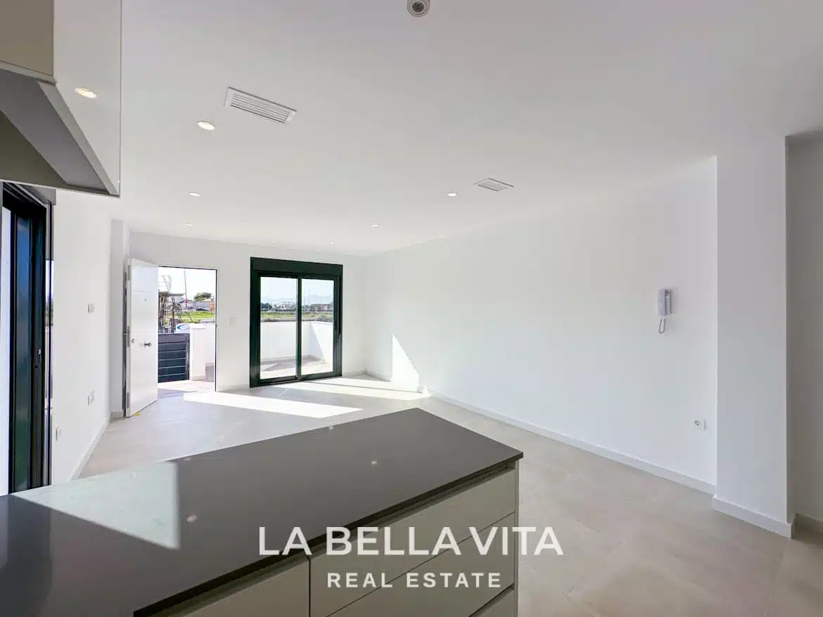 New Build Property with pool for sale in Daya Nueva, Costa Blanca South