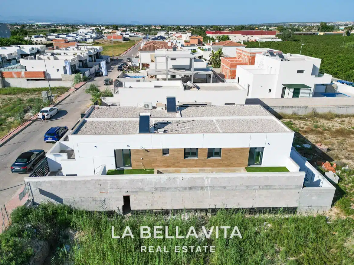 New Build Property with pool for sale in Daya Nueva, Costa Blanca South