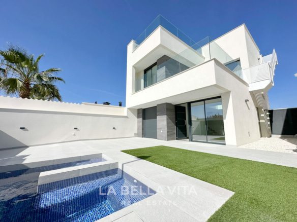 New build villas with private pool for sale in Benijofar, Costa Blanca, Spain