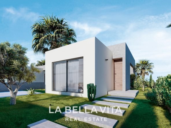 Villa of new construction with private pool for sale in Altaona Golf, Murcia