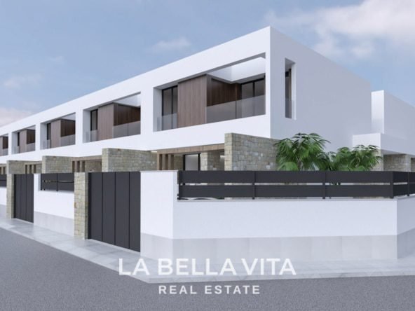 Modern Properties with private pool for sale in Dolores, Alicante, Spain