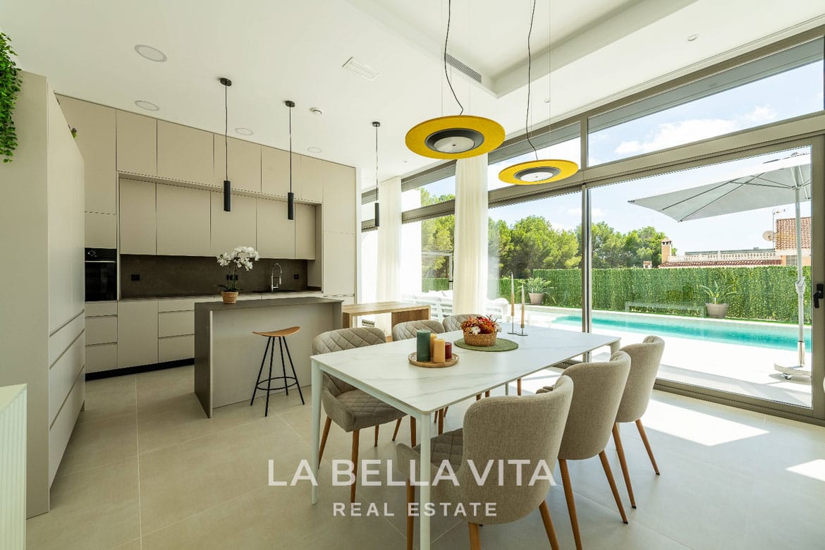 Luxury New Build Properties for sale in Pinar de Campoverde, Costa Blanca South