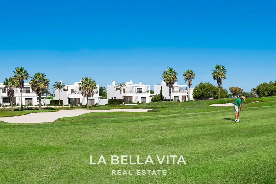 Luxury new build Frontline golf Property for sale in La Roda Golf & Beach, Murcia