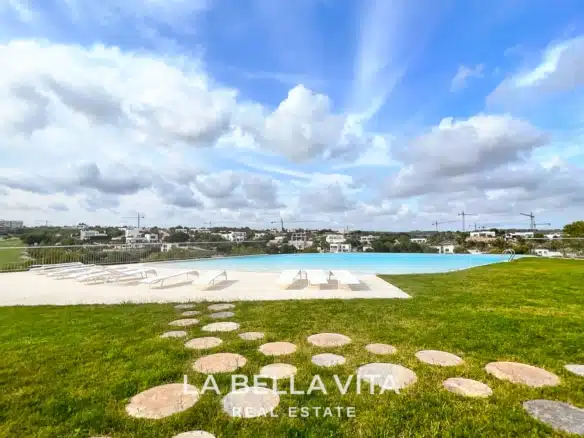 Luxury resale apartment for sale in Madroño community, Las Colinas Golf, Alicante, Spain