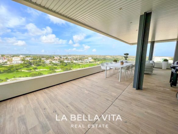 Luxury resale apartment for sale in Madroño community, Las Colinas Golf, Alicante, Spain