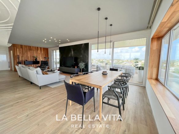 Luxury resale apartment for sale in Madroño community, Las Colinas Golf, Alicante, Spain