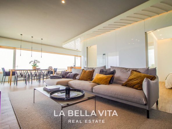 Luxury resale apartment for sale in Madroño community, Las Colinas Golf, Alicante, Spain