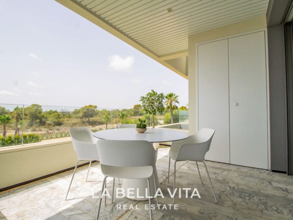 Luxury resale apartment for sale in Madroño community, Las Colinas Golf, Alicante, Spain