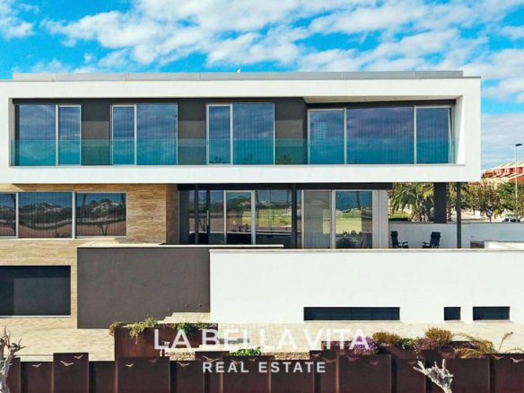 Impressive Seafront new build Luxury Beach Villa for sale in Torre de la Horadada, Alicante