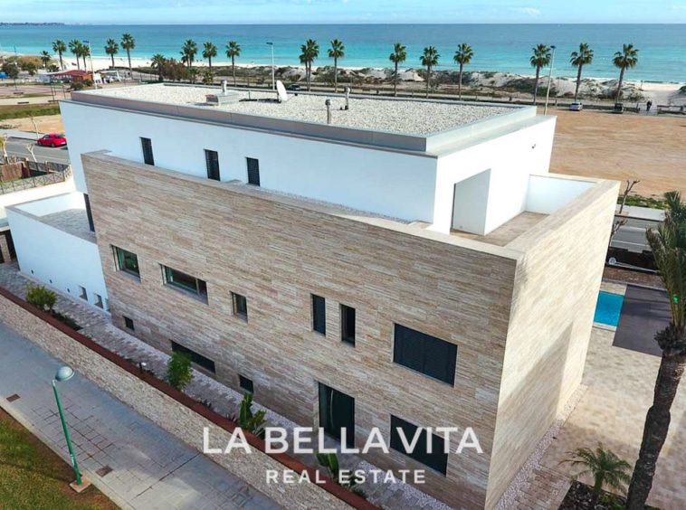Impressive Seafront new build Luxury Beach Villa for sale in Torre de la Horadada, Alicante