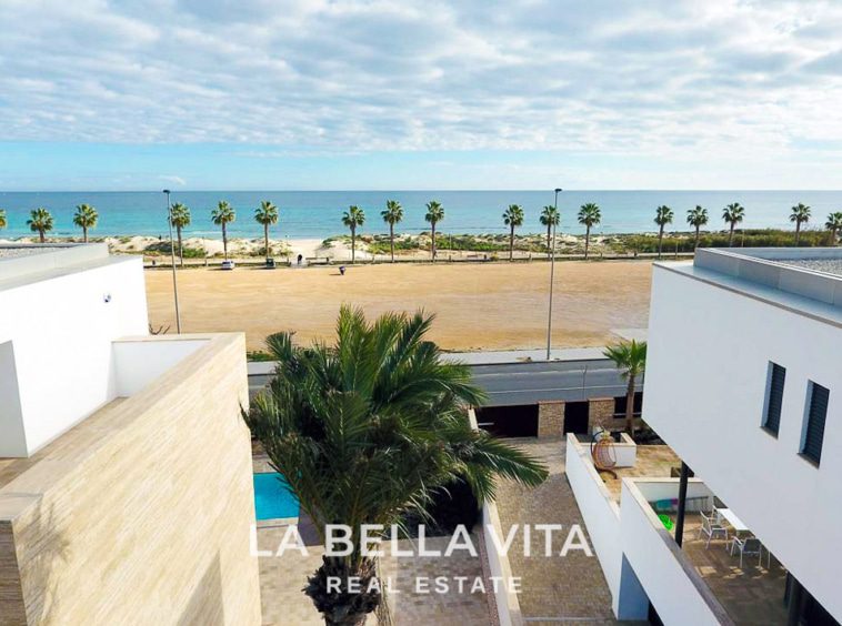 Impressive Seafront new build Luxury Beach Villa for sale in Torre de la Horadada, Alicante