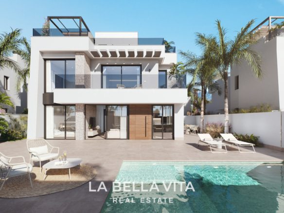 Magnificent Villa with private pool for sale in Santa Rosalia Lake & Life Resort, Murcia