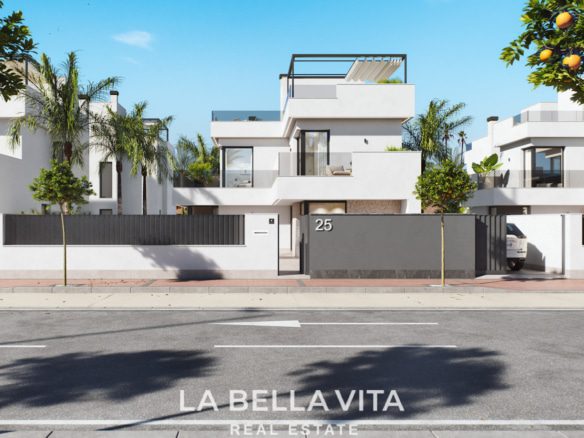Magnificent Villa with private pool for sale in Santa Rosalia Lake & Life Resort, Murcia