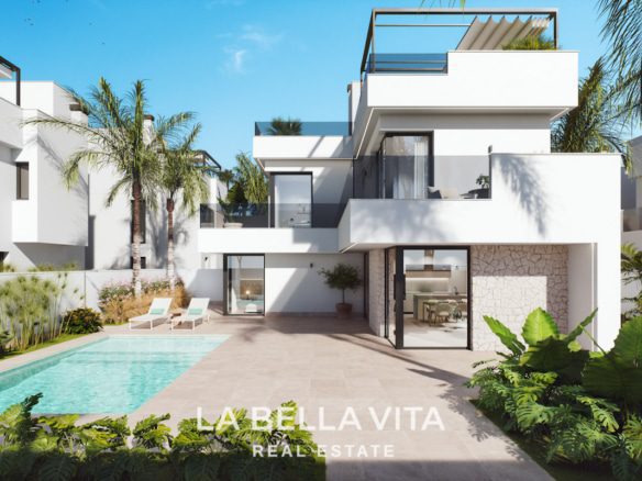 Magnificent Villa with private pool for sale in Santa Rosalia Lake & Life Resort, Murcia