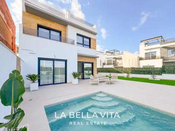Modern new build Properties with private pool for sale in Benijofar, Alicante, Spain