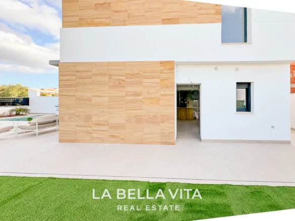 Modern new build Properties with private pool for sale in Benijofar, Alicante, Spain