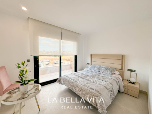 Modern new build Properties with private pool for sale in Benijofar, Alicante, Spain