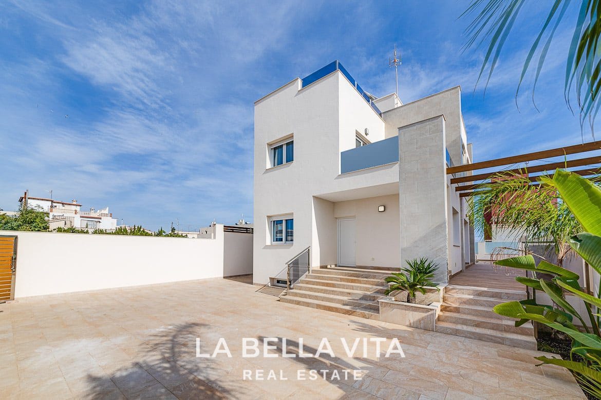 New Build Villa with sea views for sale in Aguas Nuevas, Torrevieja, Alicante, Spain