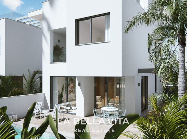 Luxury new properties with sea views for sale in Torre de la Horadada, Alicante