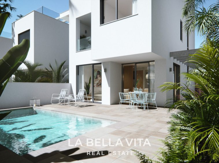 Luxury new properties with sea views for sale in Torre de la Horadada, Alicante