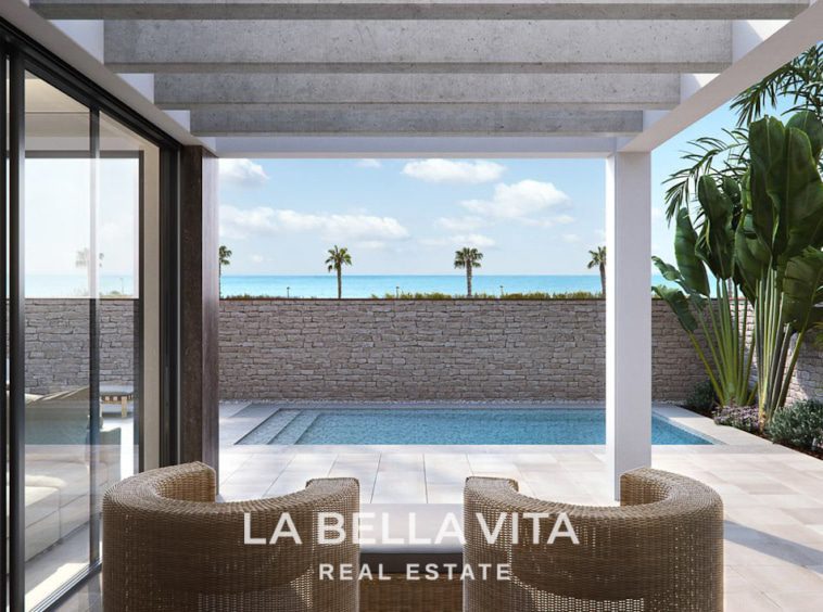 Luxury new properties with sea views for sale in Torre de la Horadada, Alicante