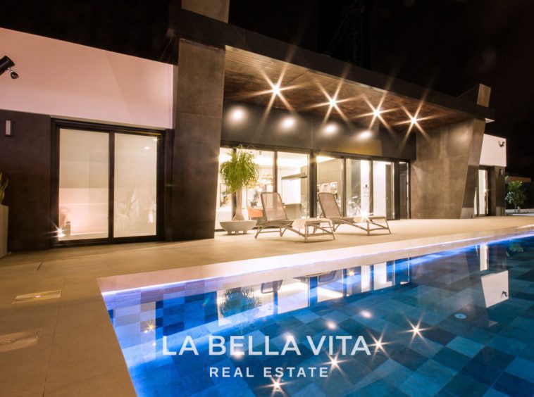 Modern Luxury Property for sale in Ciudad Quesada, Rojales