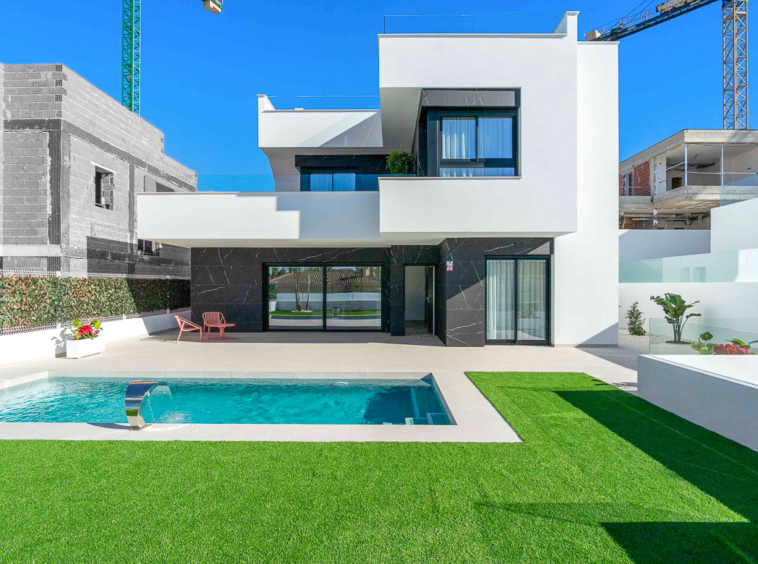 New Build Luxury Properties with private pools For Sale in Benimar, Rojales, Alicante