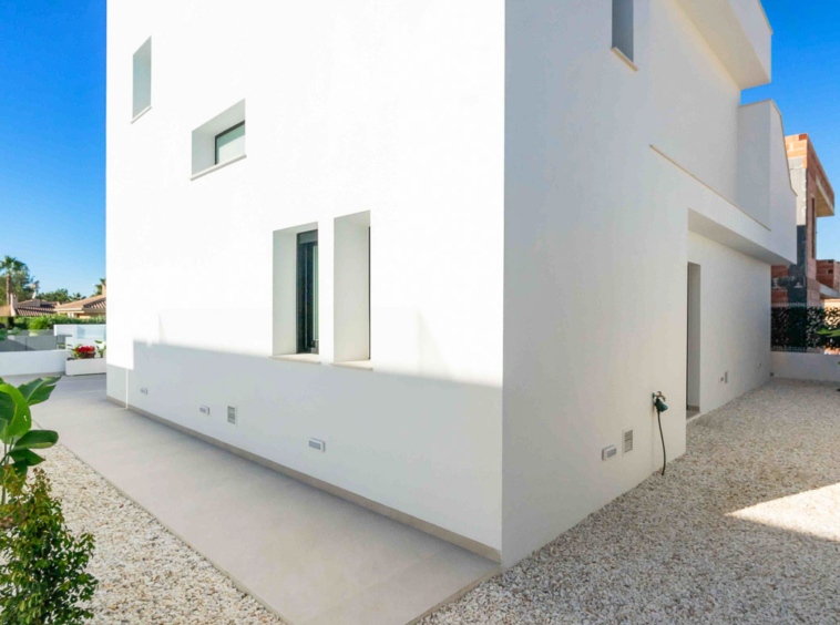 New Build Luxury Properties with private pools For Sale in Benimar, Rojales, Alicante