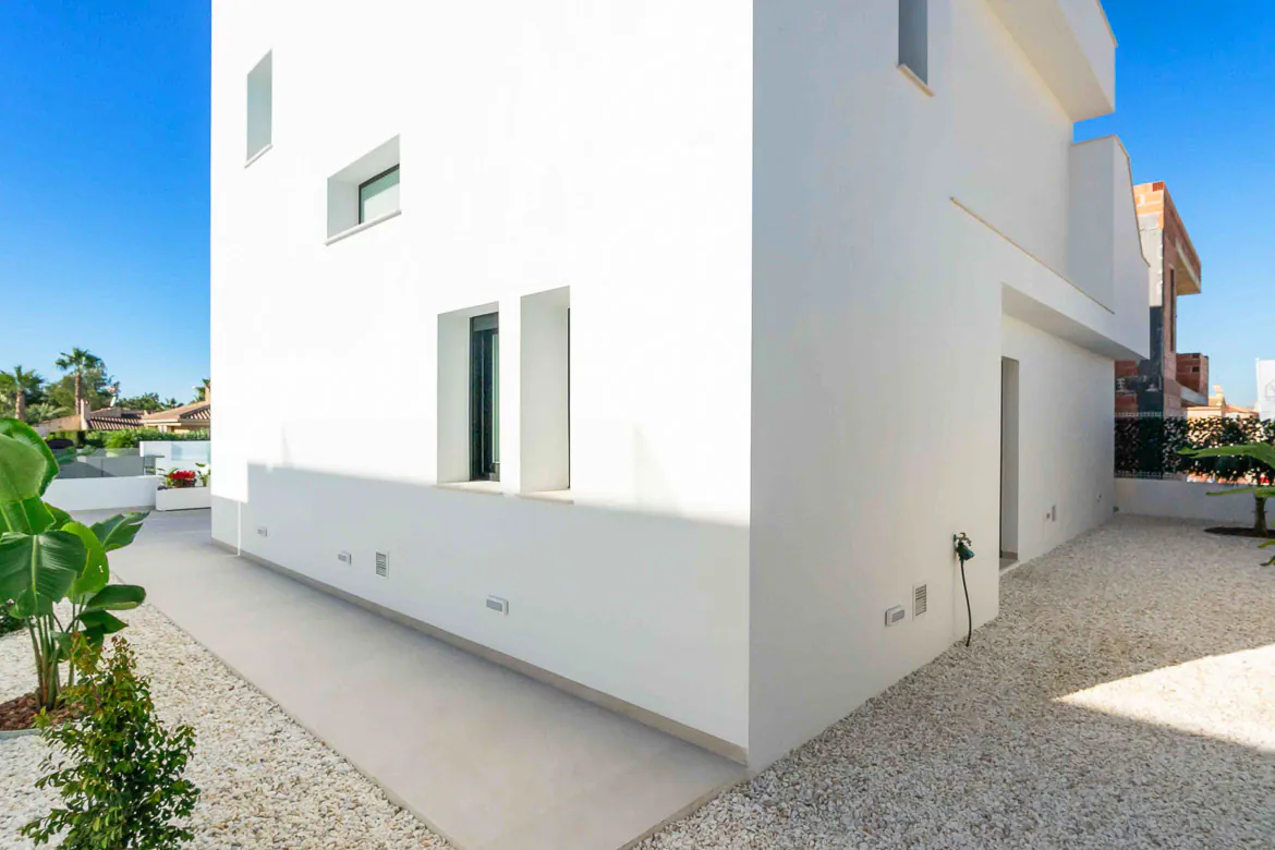 New Build Luxury Properties with private pools For Sale in Benimar, Rojales, Alicante