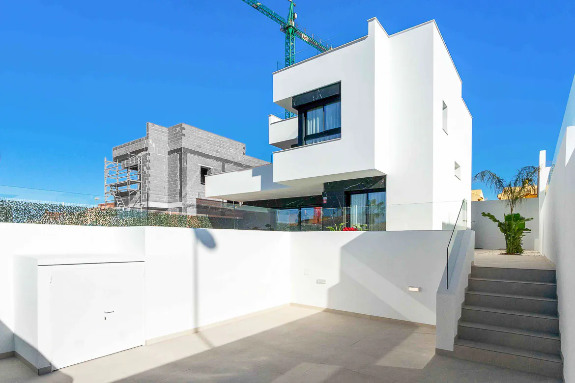 New Build Luxury Properties with private pools For Sale in Benimar, Rojales, Alicante
