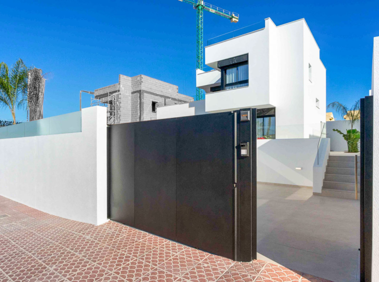 New Build Luxury Properties with private pools For Sale in Benimar, Rojales, Alicante