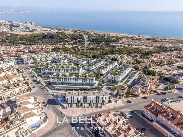 New Build Apartments with sea views for sale in Gran Alacant, Alicante