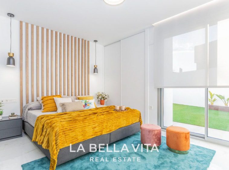 New Build Modern Luxury Properties for sale in La Torreta, Torrevieja, Costa Blanca, Spain. Independent villa with private pool and solarium.