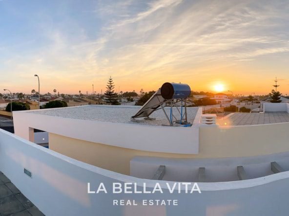 New Build Modern Luxury Properties for sale in La Torreta, Torrevieja, Costa Blanca, Spain. Independent villa with private pool.
