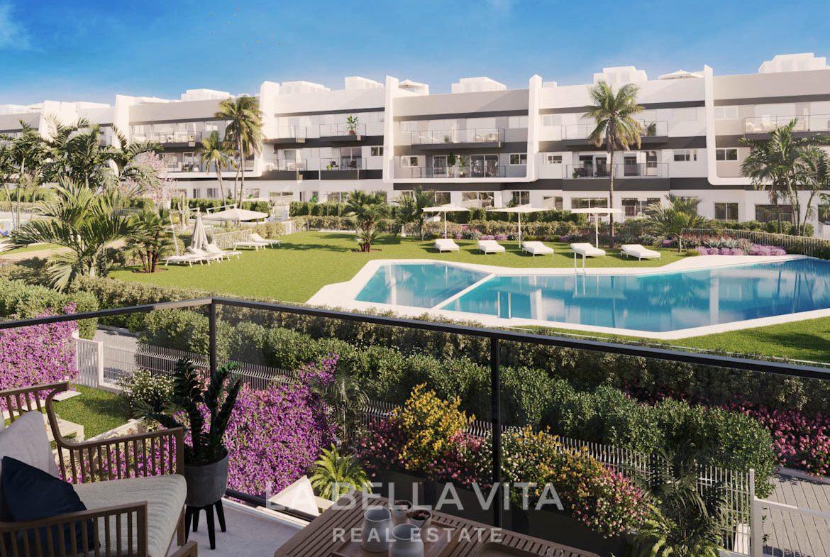 New build apartments with sea view for sale in Gran Alacant, Alicante, Spain